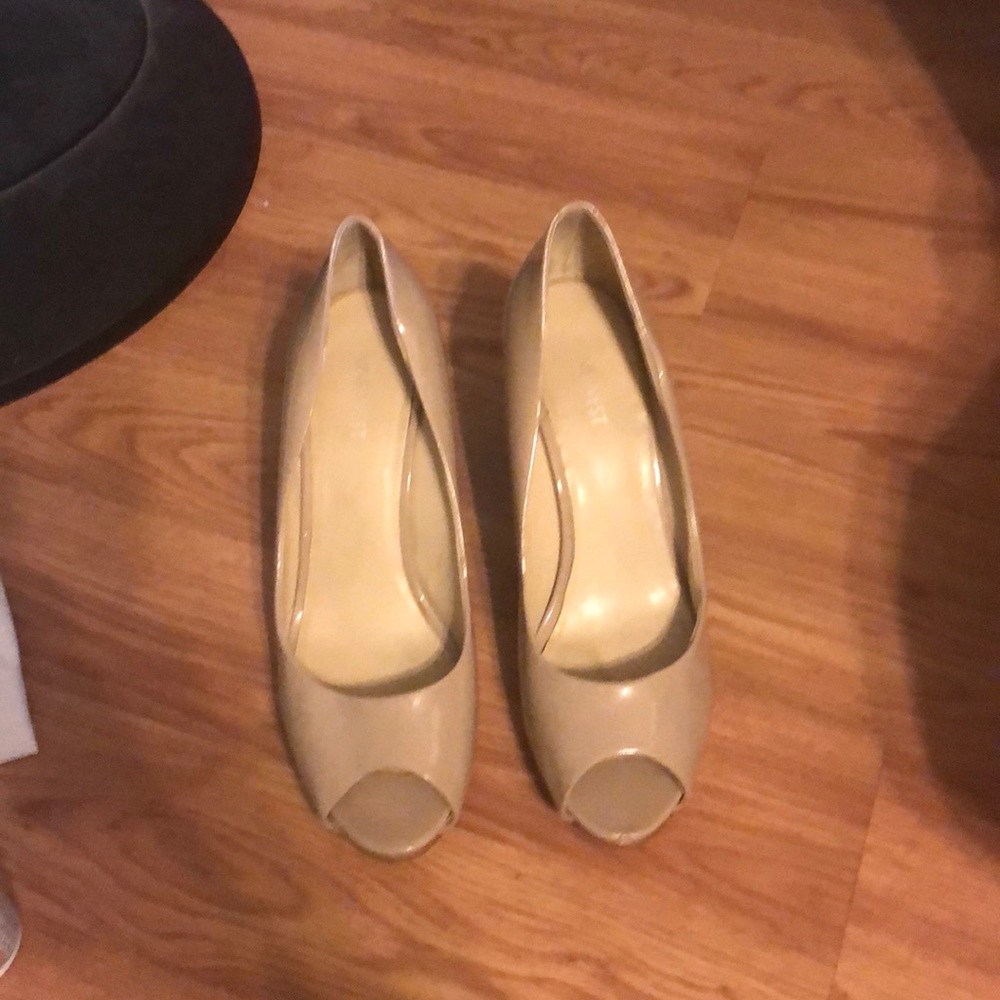 Nine West peep toe heels